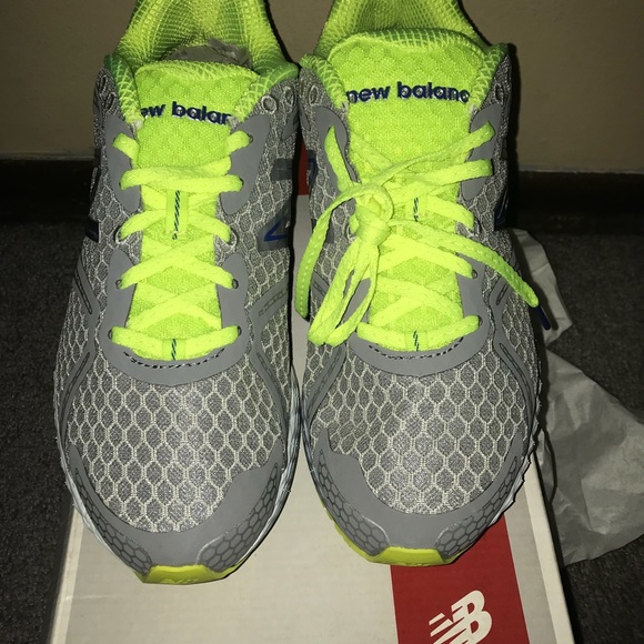 New Balance running shoes - Picture 3 of 3